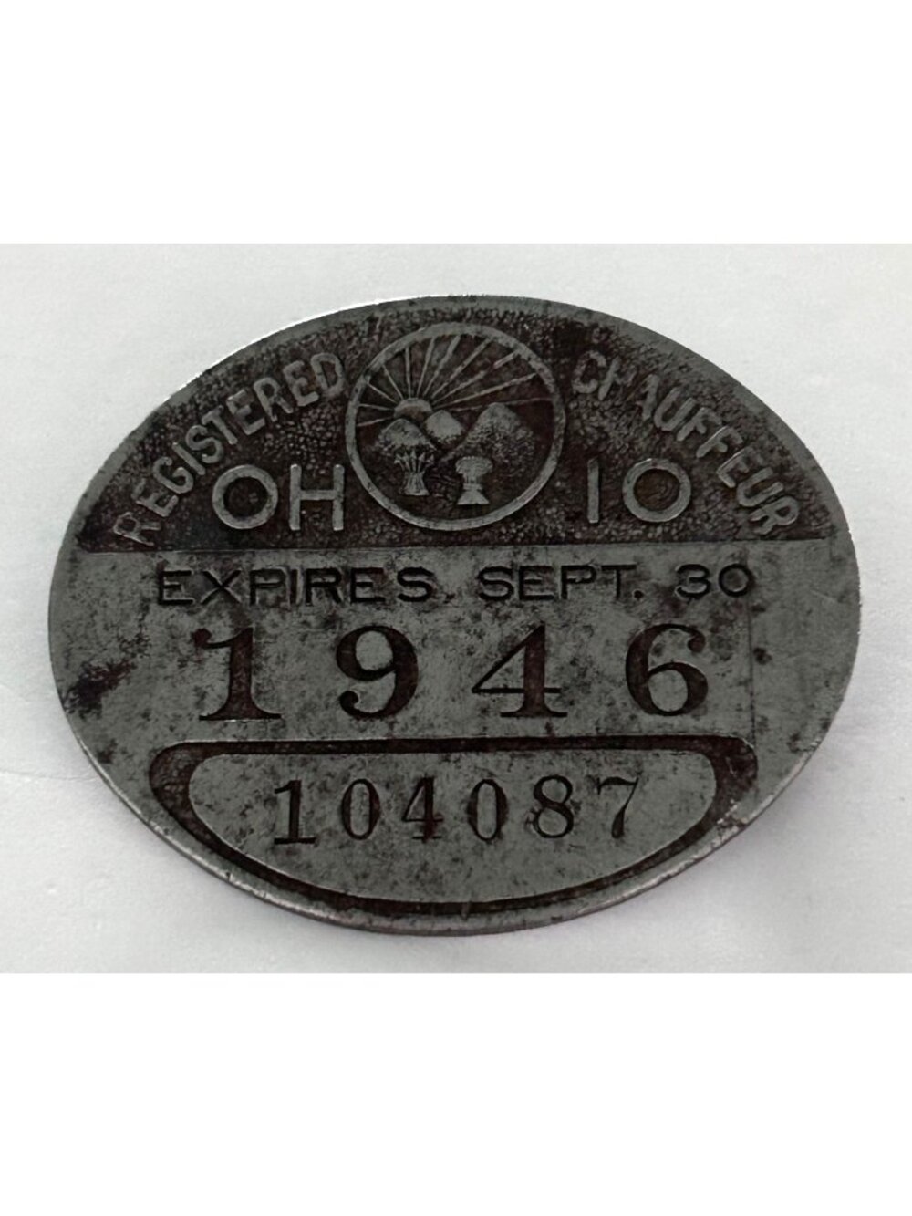 Vintage 1946 Ohio Registered Chauffeur License Badge Pin Back Metal Oval 104087
